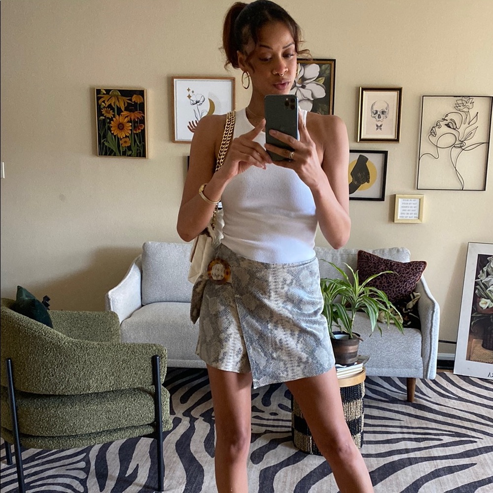 Zara Faux Leather Snakeskin Mini Skort - Picture 12 of 13
